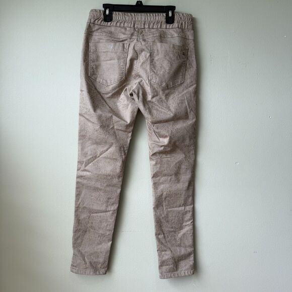 BEVY FLOG Tan Cropped Pants - Picture 3 of 4